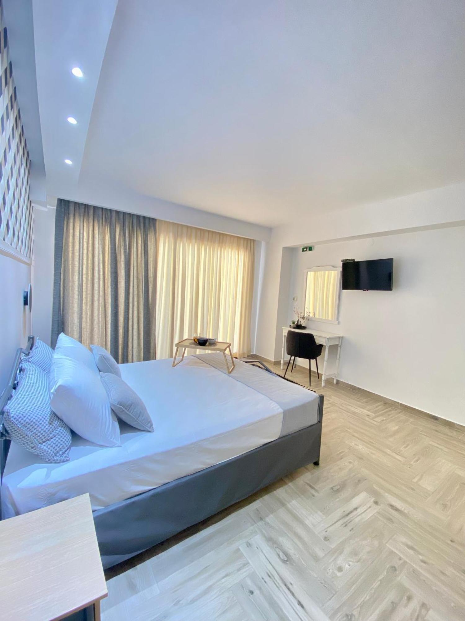 Thea Apartments Skála Marión Esterno foto